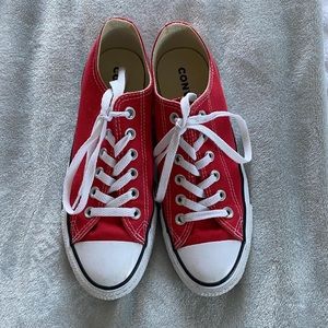 Red converse size 8